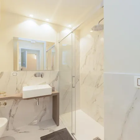 Apartment Modern Apartment, Center Porta Nuova Turin