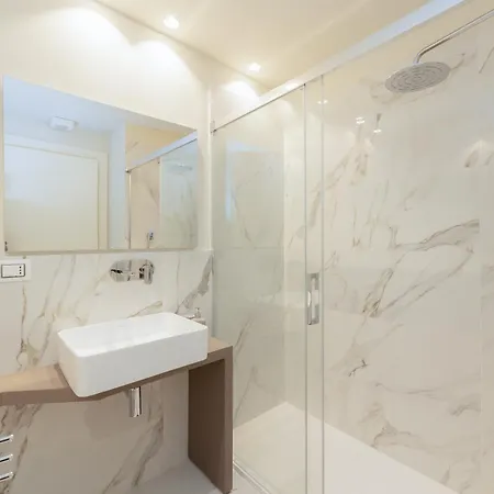 Modern Apartment, Center Porta Nuova